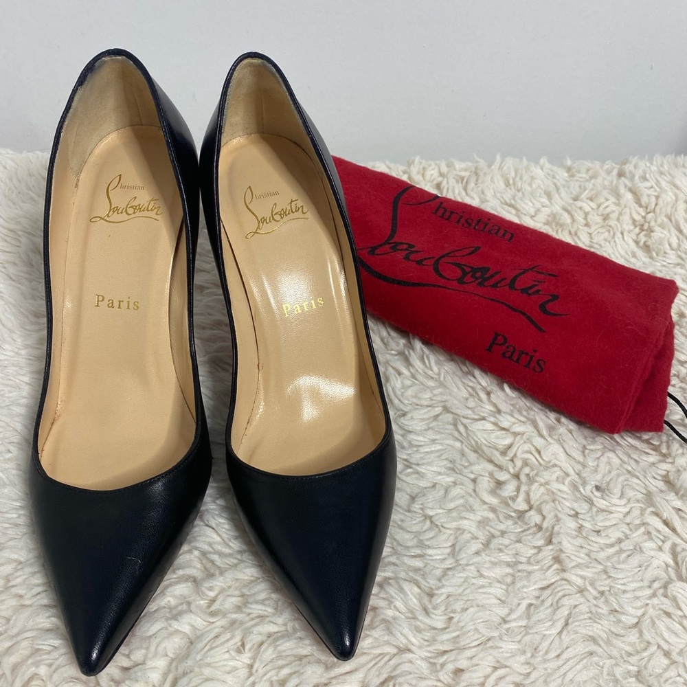 Apostrophy Leather Pointed Red-Sole Pumps